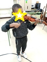 NUESTROS PEQUEÑOS DESCUBRIENDO INDTRUMENTOS 7