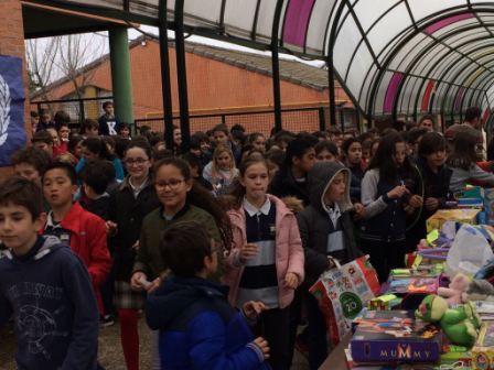 2017_01_30_VENDIENDO EN EL MERCADILLO 3