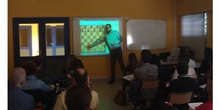 Clase del curso de Ajedrez. Ponente: D. José Luis Fr&iacu