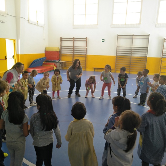 Jornadas Culturales. Musica y Movimiento. Infantil 4
