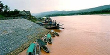 Frontera entre Laos y Tailandia. Río Mekong, Laos