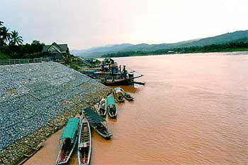 Frontera entre Laos y Tailandia. Río Mekong, Laos