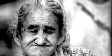 Rostro de anciana, favelas de Sao Paulo, Brasil