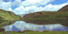 Lago en el Parque Natural de Sorteny, Principado de Andorra