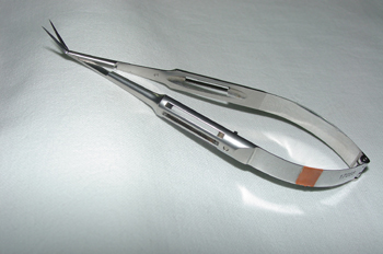 Tijera de oftalmología