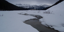 Lago Louise helado y Monte Whitehorn, Parque Nacional Banff