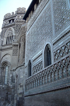 La Seo de Zaragoza. Muro Mudejar