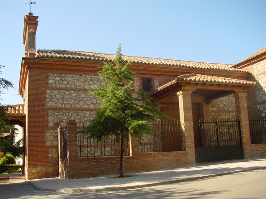 Iglesia en Torrejón de la Calzada