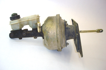 Acoplamiento de bomba de frenos y servo