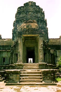 Torre-puerta de acceso a Angkor, Camboya