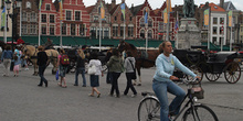 Vista de la Plaza Mayor o Markt Plein, Brujas, Bélgica