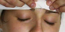 Limpieza facial: retirada de tissue