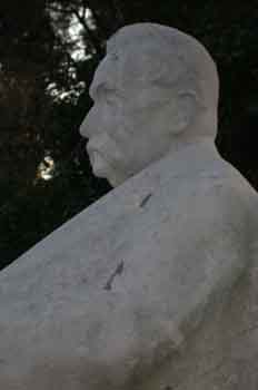 Monumento a Pérez Galdós, Parque del Retiro, Madrid
