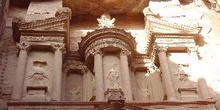 Detalles de la fachada del templo de El Khazneh, Petra, Jordania