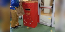 El Cartero Real recoge las cartas del CEIP Duque de Alba