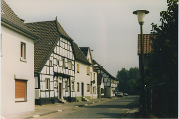 St Aldegundisstrasse, Rheindorf, Alemania