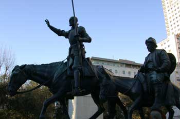 Monumento a Don quijote y Sancho Panza