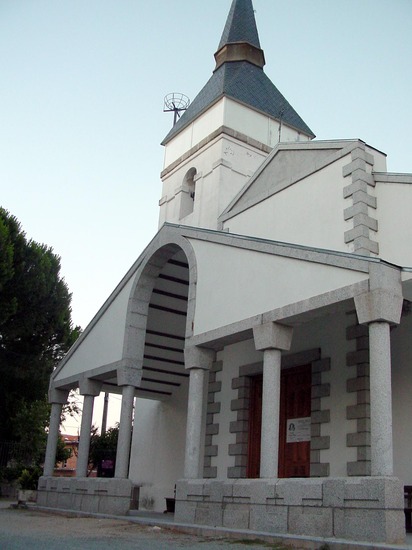 Iglesia en Navas del Rey