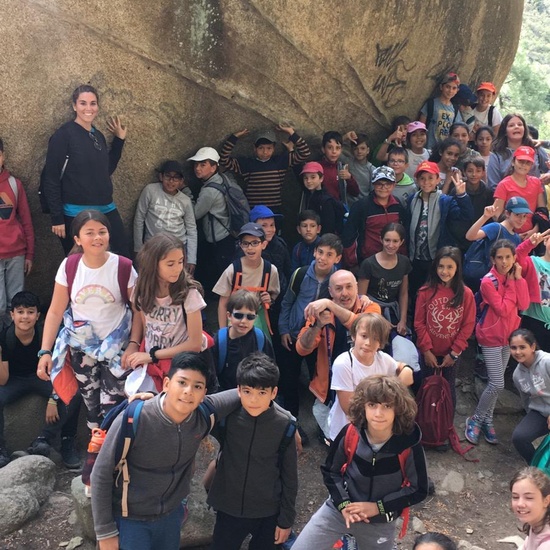 NIÑAS/OS DE 5º NATURALEZA VIVA EN LA PEDRIZA. HOSTOS POR EL PLANETA 18