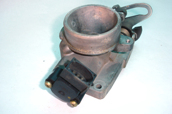 Mariposa de gases. Detalle de montaje del potenciómetro