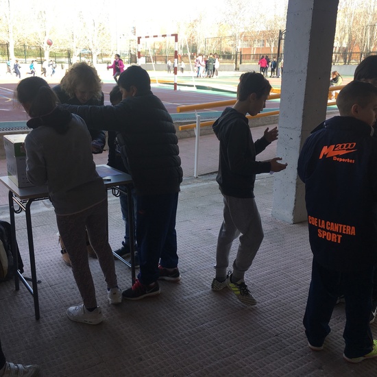 Concurso de microcuentos en formato Tweet 1