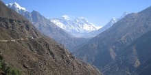 Valle del río Dudh Koshi con vista al Everest, Nuptse, Lhotse y