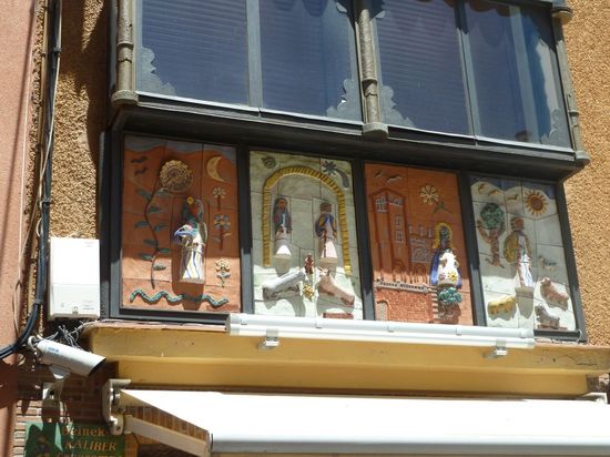 Balconada en una calle de Mérida