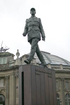 Monumento a Charles de Gaulle, París, Francia