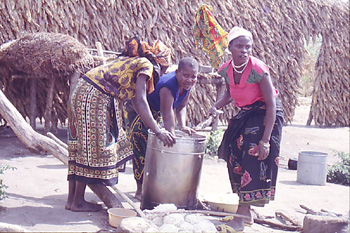 Mujeres cocinando, Nacala, Mozambique