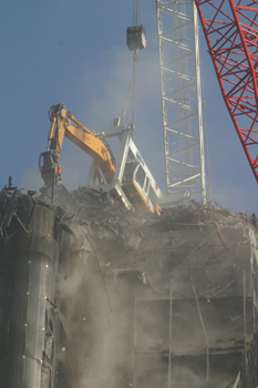 Grúa demoledora del Windsor