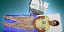 Presoterapia: modelo con pantalón protector desechable