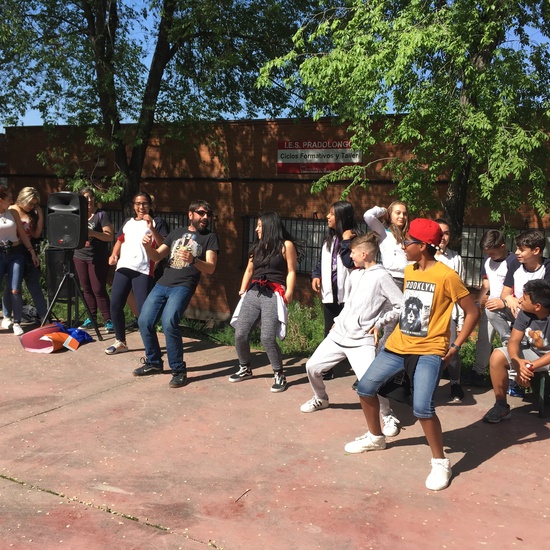 Actividad Teleraña. Arte en Usera 3