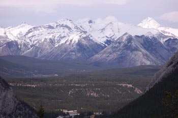 Valle Bow y Monte Girouard (2995m)