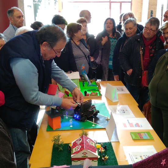 I Jornada de Programación, Robótica e Impresión 3D en educación para adultos. 04-04-2017 11