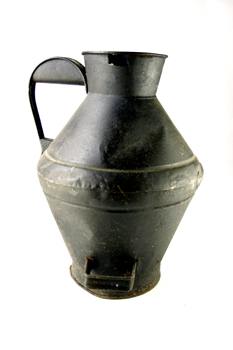 Cántaro de metal