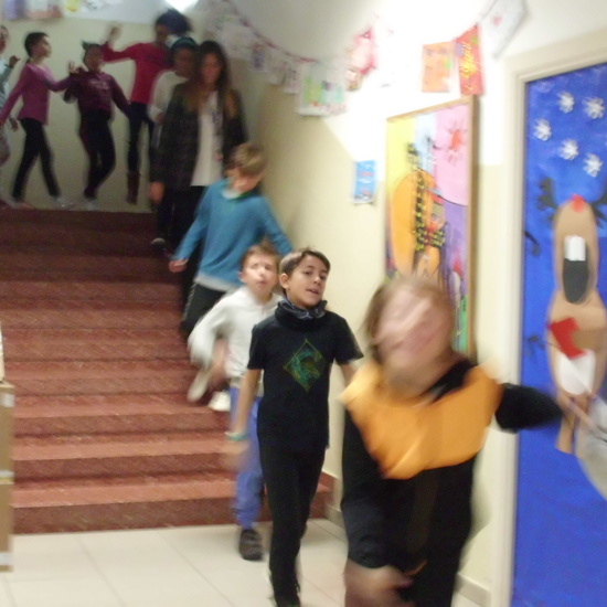 NOS FELICITAMOS NAVIDAD EN EL HOSTOS 36