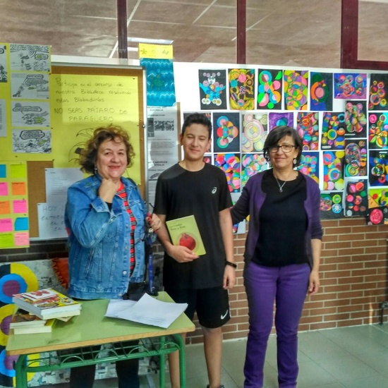 Entrega premios concurso literario y fotografía matemática 5