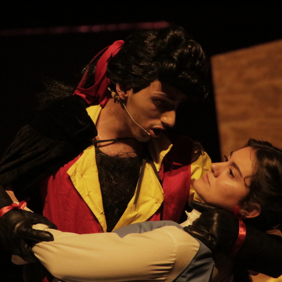 La Bella y la Bestia - Musical del Grupo de Teatro del IES Nicolás Copérnico 18