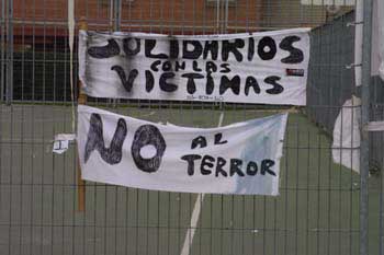 Pancarta alusiva a los Atentados del 11-M