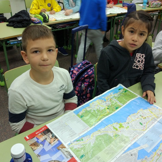 Orientamos el plano con ayuda de la brújula 10