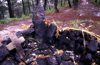 ídolo precristiano de Pascual Abaj en Chichicastenango, Guatemal