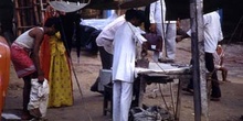 Servicio callejero de planchado rápido, Delhi, India