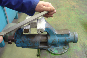 Operación de ajuste con lima