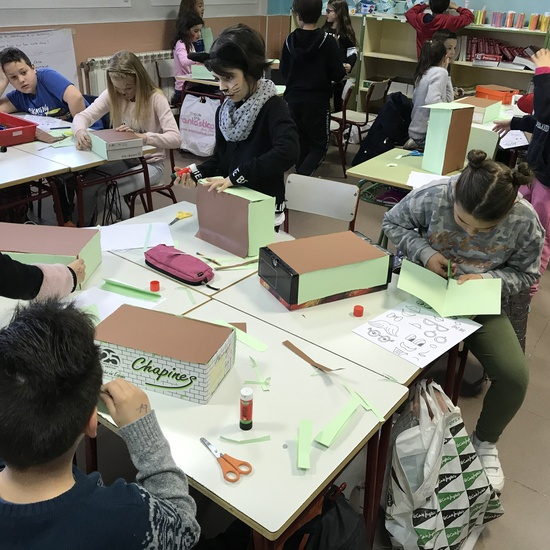 MANUALIDAD RECICLADO CAJA DE ZAPATOS - TERCERO 5