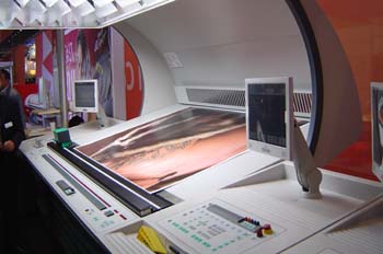 Puesto de control de máquina de gran formato