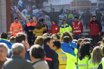 Homenaje a los servicios de emergencia y fuerzas de seguridad en