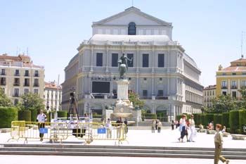 Cámara de Televisión en la Plaza de Isabel II