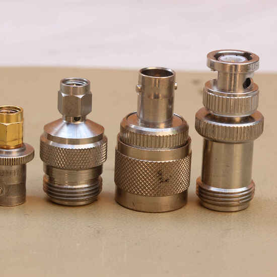 Transiciones entre series de conectores N, SMA, BC y TNC