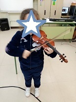 NUESTROS PEQUEÑOS DESCUBRIENDO INDTRUMENTOS 6