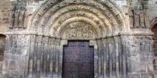 Portada de la Iglesia de San Miguel, Estella, Navarra